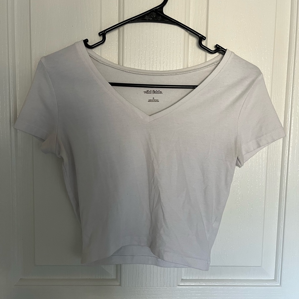 Wild Fable White V-Neck Crop Top